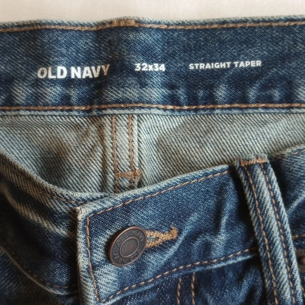 NWT Old Navy Straight Taper Jeans 32x34 33x34 Mid Rise Destroyed Medium Wash - Picture 6 of 11